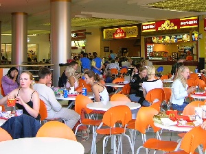 "Food court" del centro comercial Sennaya