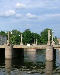El puente Pikalov en San Petersburgo