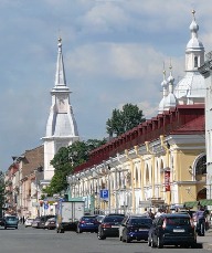 El mercado y la iglesia de Andrs en la Isla Vasilievski