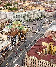 La plaza Vosstania en St. Petersburgo